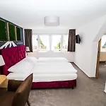 מלון Landgasthof Alpenblick An Der Wutachschlucht Suedschwarzwald