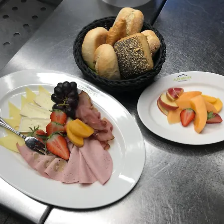 Hotel Landgasthof Alpenblick An Der Wutachschlucht Suedschwarzwald Löffingen
